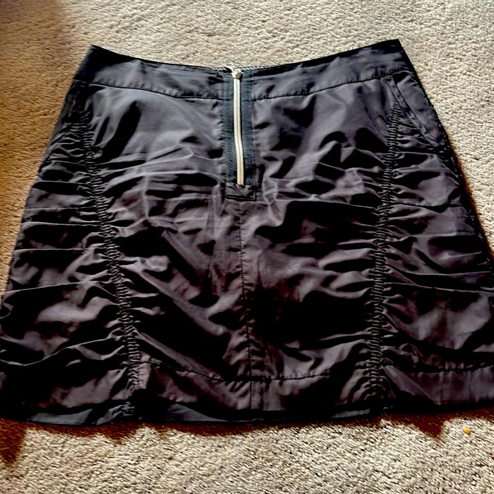 Anika cutter  buck size 4